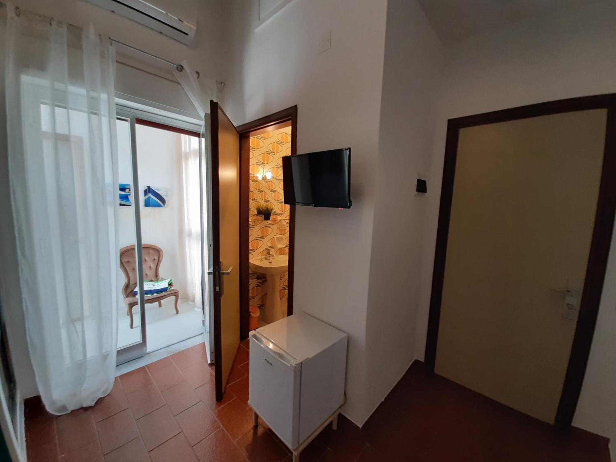 Retro Rooms 切法卢 外观 照片